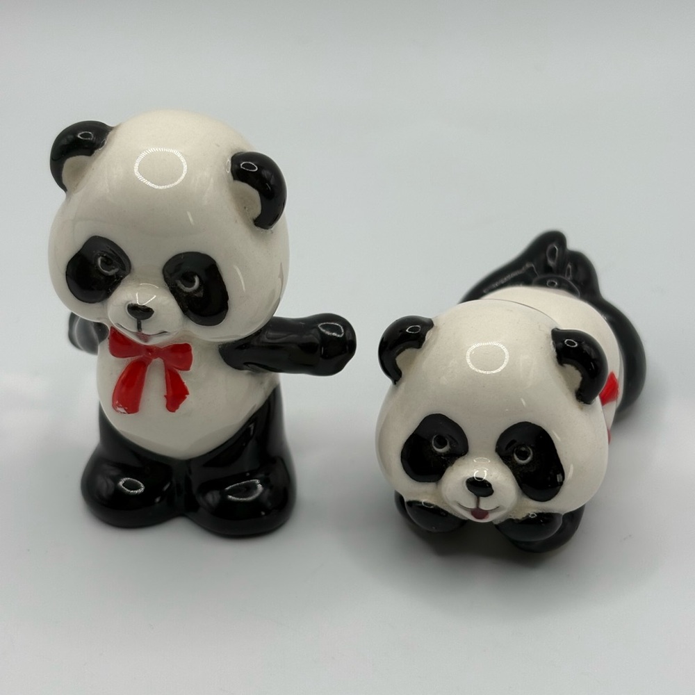 VTG  set 2 Japan ceramic Cute black white Panda Bear figurines with red bow 2”
